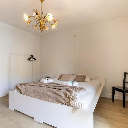 Spacious Two-bedroom *
