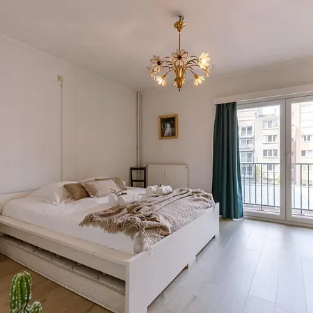Apartment Spacious Two-bedroom